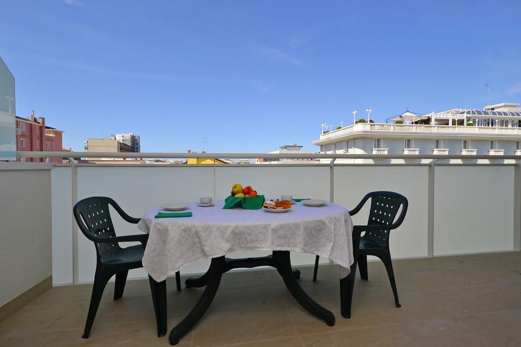 Residenza Verde Lignano Sabbiadoro Phòng bức ảnh